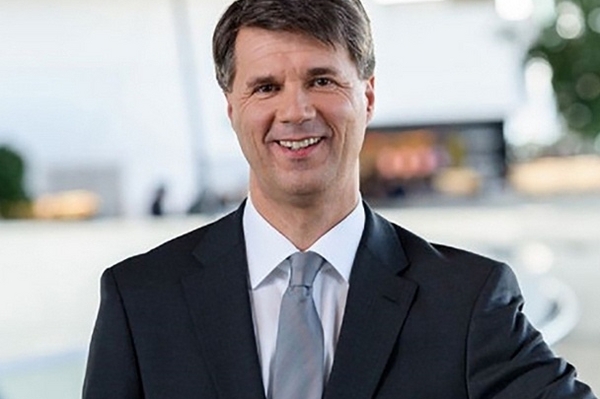 宝马集团董事长科鲁格：2025年将提供25款电动车型