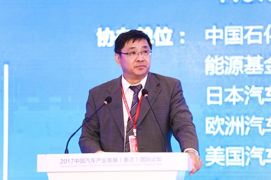 我国将制定国家智能汽车创新发展战略加快上路立法