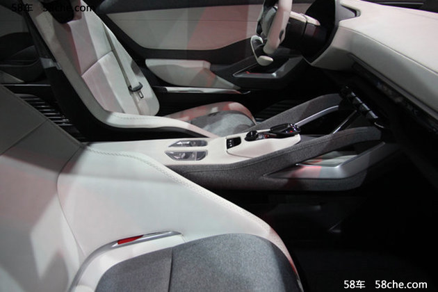 法兰克福车展 起亚Picanto X-Line首发