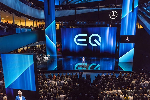 奔驰IAA放大招，要用全面电动化“触电”未来