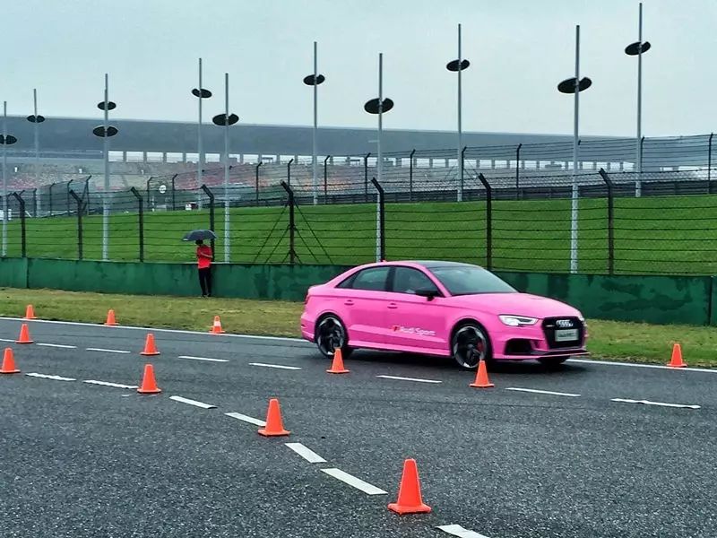 开奥迪不稀奇 但这台奥迪回头率爆表!