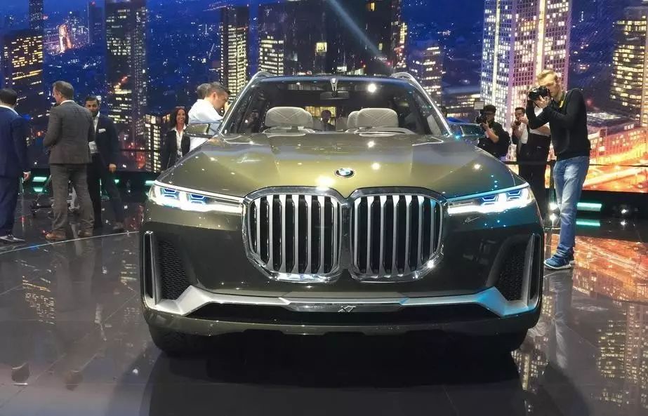 最吸睛SUV亮相!宝马X7概念车,豪华7座SUV会