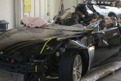 调查：特斯拉驾驶系统对致死事故负部分责任