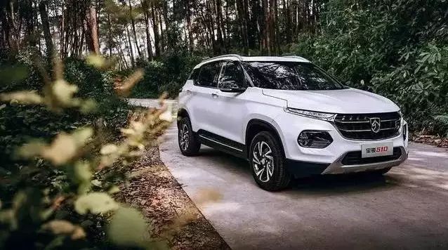 合资板块增长自主板块减亏，上汽集团半年获利160亿