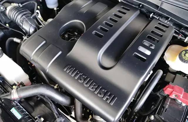 若听到汽车有这4种响声,必须停车检查!