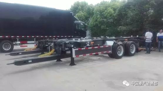 HOWO-T系列中置轴货运列车--快递快运市场符