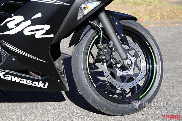 川崎Ninja 400谍照曝光 剑锋直指雅马哈YZF-R