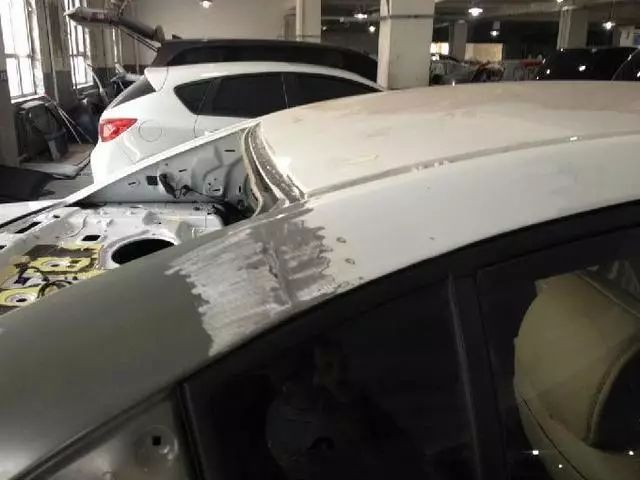 什么是事故车二手车 I9jP-fykymue6732457.jpg