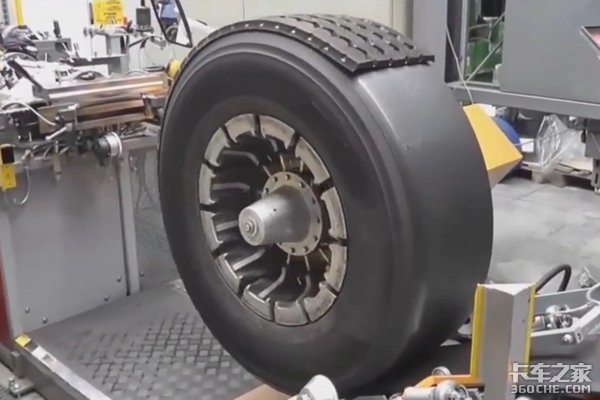 翻新轮胎水太深 几百块真的能买'新胎'?