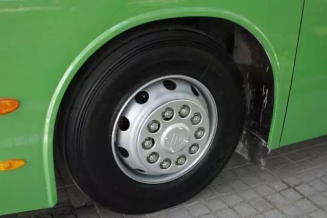 笑谈改装:改轮毂除了帅 还有啥卵用?