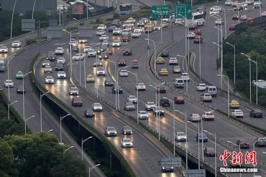 禁售燃油车将抑制汽油消费 传统车企需未雨绸缪
