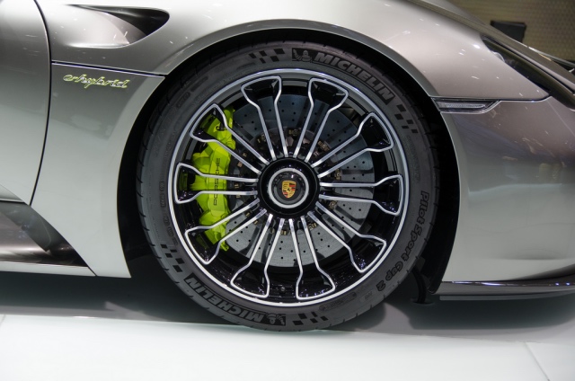 笑谈改装:改轮毂除了帅 还有啥卵用?