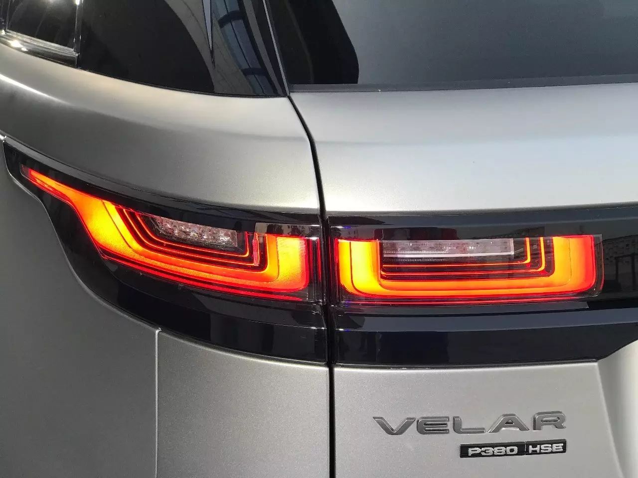 攒钱就买它!这台路虎比揽胜豪华,比发现便宜!