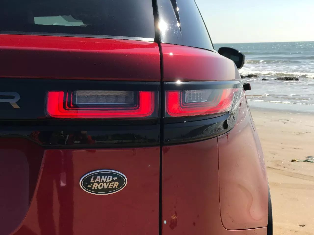 攒钱就买它!这台路虎比揽胜豪华,比发现便宜!