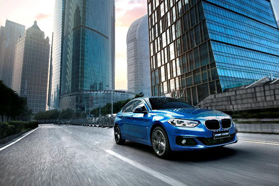年轻时尚不尬聊 全新BMW 118i运动轿车就是玩真的!