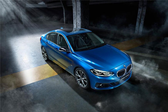 年轻时尚不尬聊 全新BMW 118i运动轿车就是玩真的!