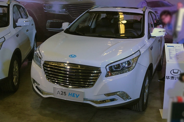 华泰圣达菲5 PHEV亮相 续航可达800公里
