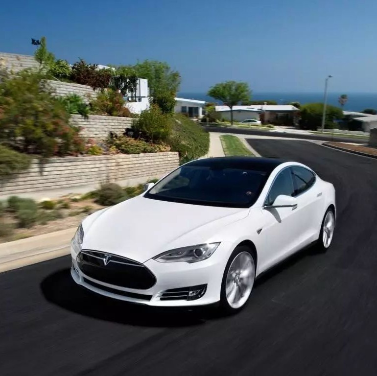 续航里程突破1000公里，纯电动车就迎来春天?｜每周最热问答