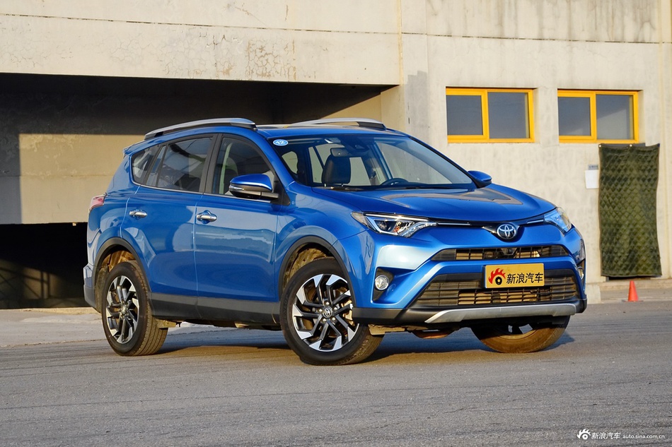 2016款RAV4荣放 2.5L自动四驱尊贵版