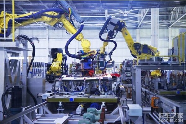 盛图轻卡全国首发 定位高端售11.8万起