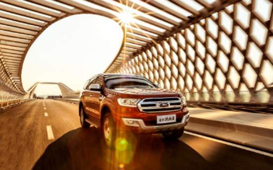 福特撼路者亮相成都车展 硬派SUV风姿横扫全场