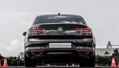 一汽-大众迈腾2018型如何应对B级车市场的竞