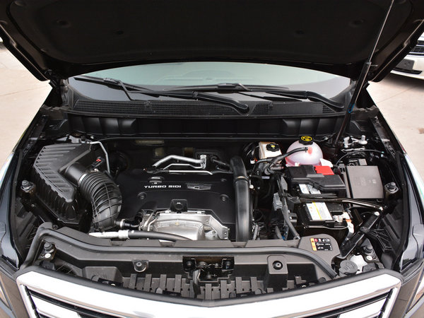 凯迪拉克(国产) 周年庆版 25T 发动机舱