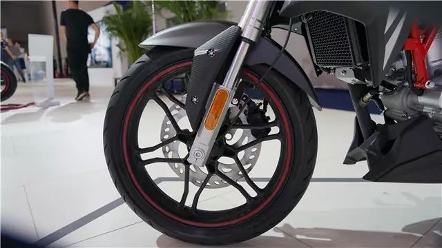 15800元,隆鑫无极300R强势发布