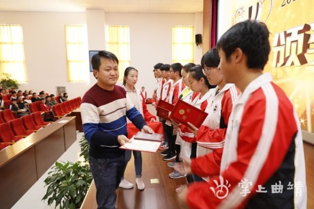 茚旺高中竞选产生第九届学生会