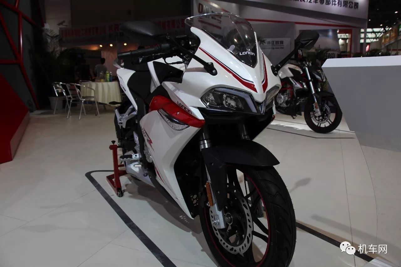 隆鑫无极300R震撼发布,1.58万元的售价险有对