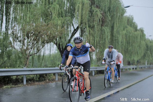 风雨无阻 一汽-大众粉丝嘉年华·苏州站
