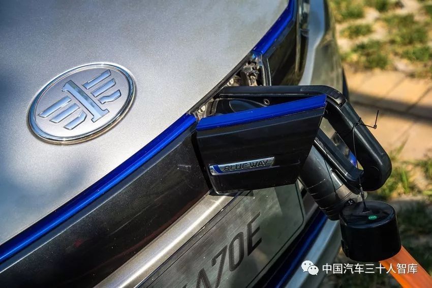 徐留平入主一汽56天 | 动刀红旗、雪藏夏利