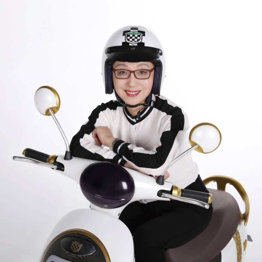 女总裁代言绿源V5:又一次“颠覆性创新”?