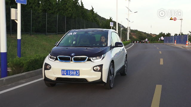 BMW i 品牌引领新能源领域 充电设施覆盖主流城市 李楠说道 新车发布...