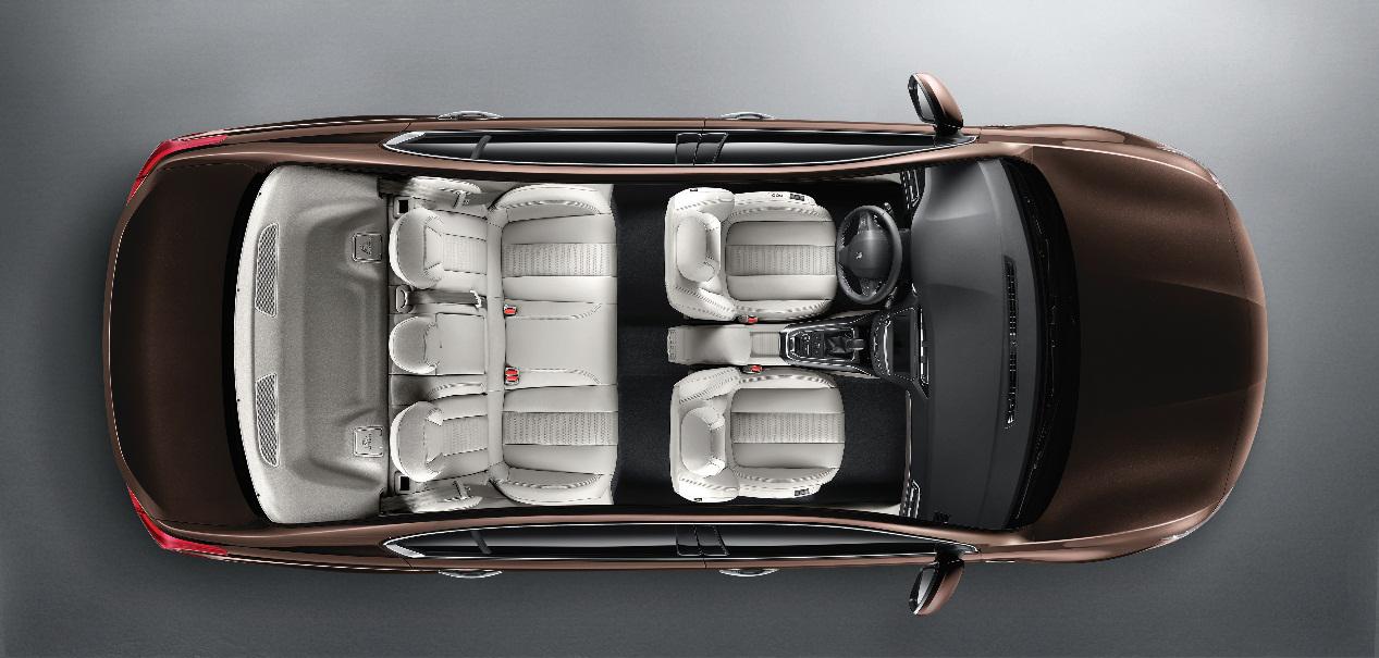 “智”“惠”升级不加价 和2018款东风标致408一起出发