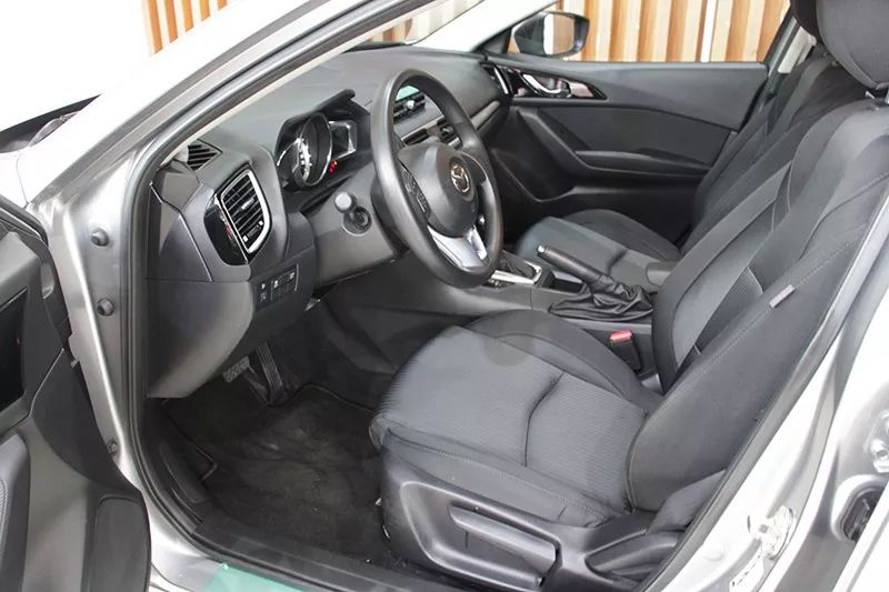 弹个车二手车|首付1.2万,经济省油的马自达3