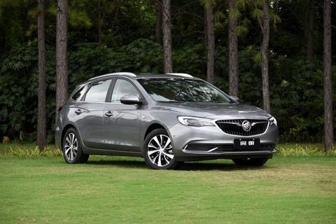 别克英朗旅行版亮相 对比明锐旅行车 谁更值得买？