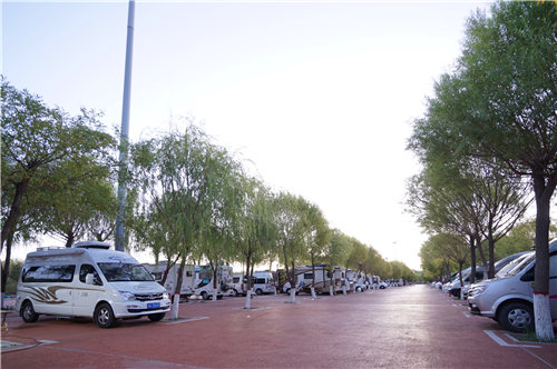 第二届丝绸之路(嘉峪关)国际房车博览会盛大开