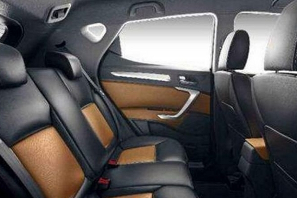 这些车内配置虽不能说毫无用处，但也几乎用不上