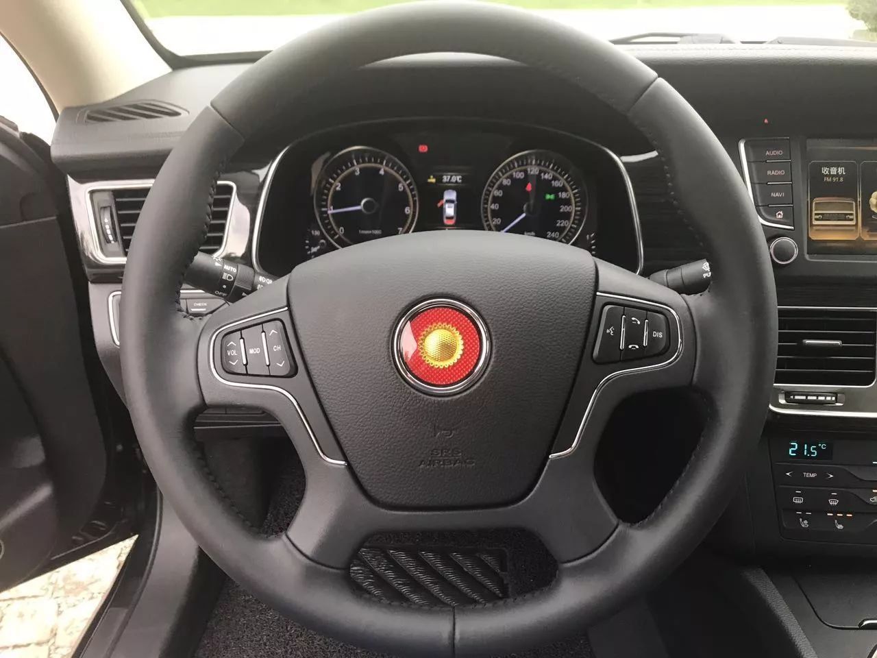 新款红旗H7,抛开情怀还剩下什么?