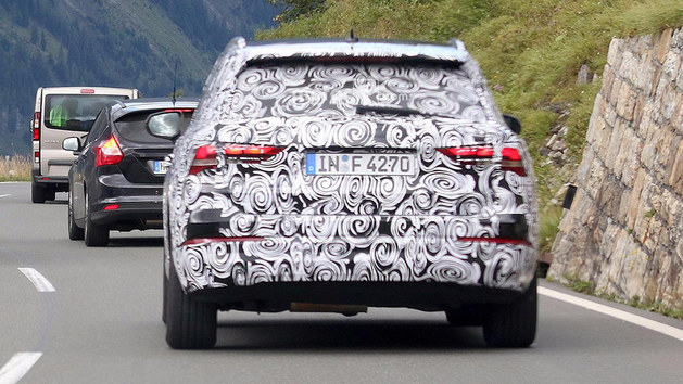 奥迪全新Q3测试谍照曝光 空间得到增加