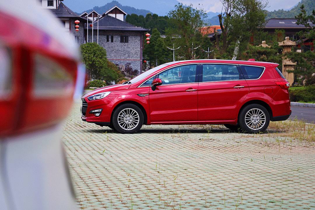 听说宋MAX很火?7万起这台全新家用车表示不