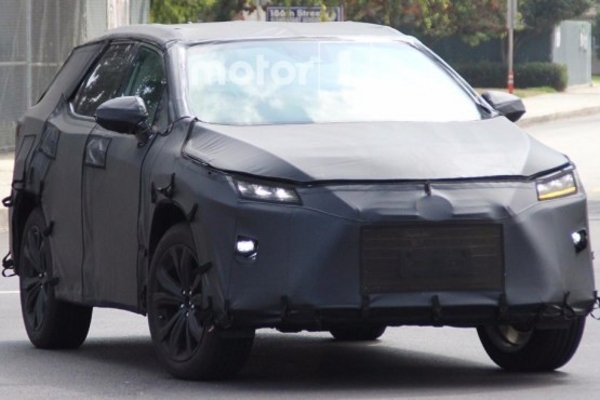 新雷克萨斯RX七座版 或将于10月发布