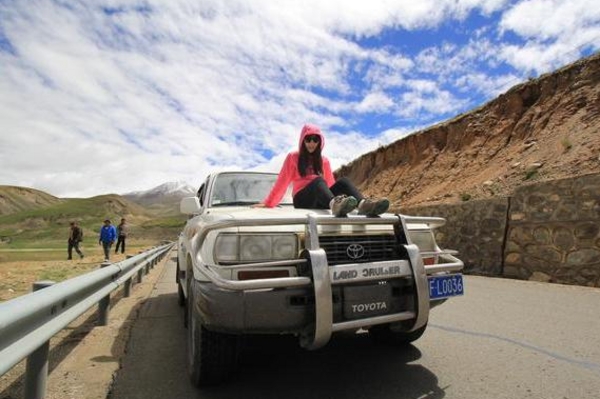 黄金周到来，自己开车不想堵，应该走高速还是走省道？