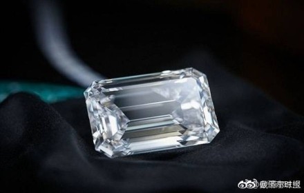 囧哥:西湖边的4G被“挤”断,能参观却发不了朋友圈 囧哥:西湖边的4G被“挤”断,能参观却发不了朋友圈图片