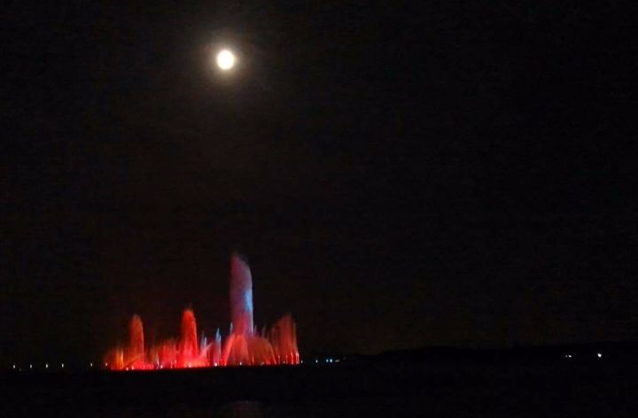 今夜，共享明月！