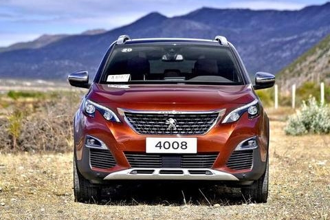 外观精致不输汉兰达，内饰设计屌炸天，风标致4008厉害了