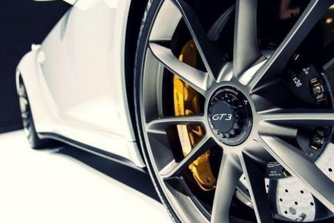 踩刹车总是感觉制动不明显，脚感软绵绵？