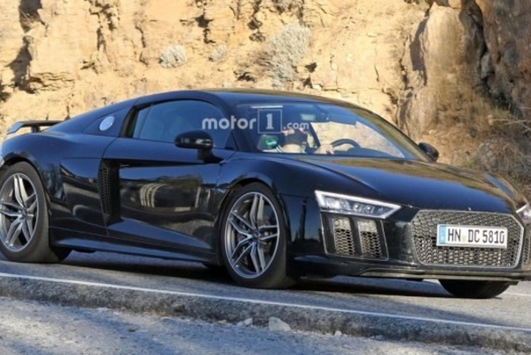 曝奥迪R8新车型路试谍照 或为新款R8 GT