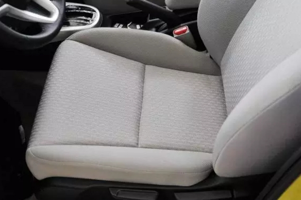 买SUV，究竟是真皮座椅好？还是布座椅实用？